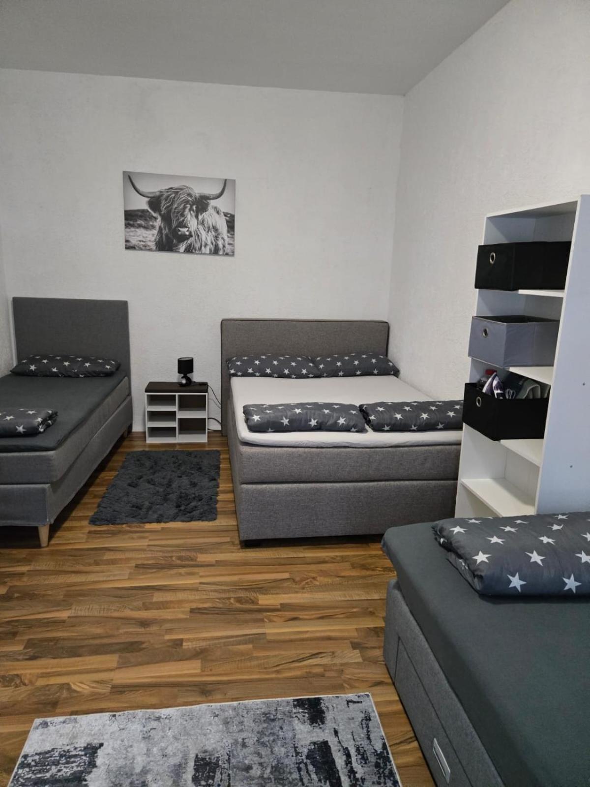 Ferienwohnung Am Bahnhof Бернбург Екстериор снимка