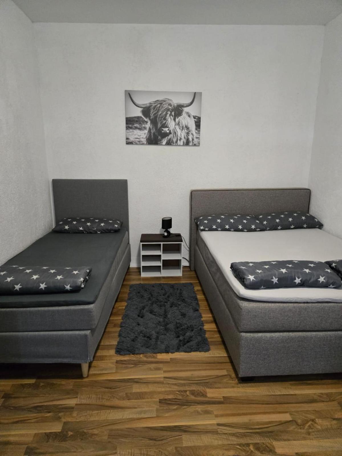 Ferienwohnung Am Bahnhof Бернбург Екстериор снимка